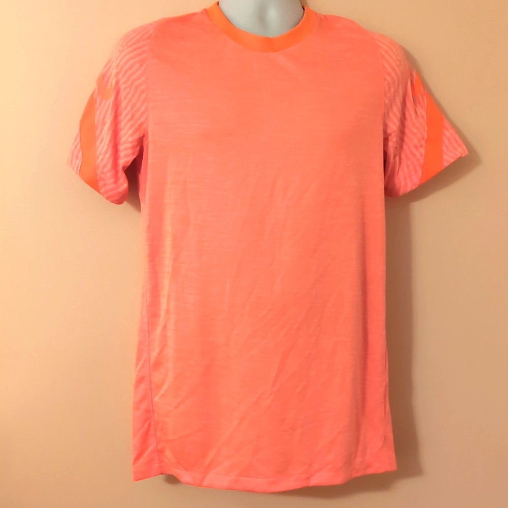 NWT Nike Dri Fit Men's Shirt